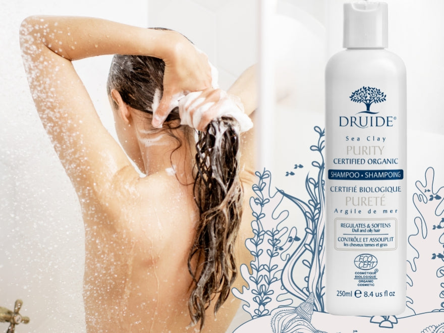 Cheveux gras : réguler l’excès de sébum et espacer les lavages avec ce shampoing